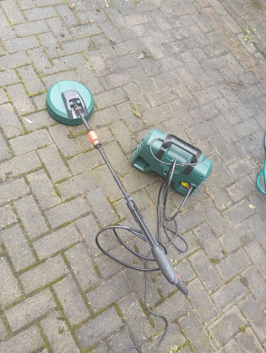 Sprzedam myjkę Bosch komplet z wkładką myjąca kostkę