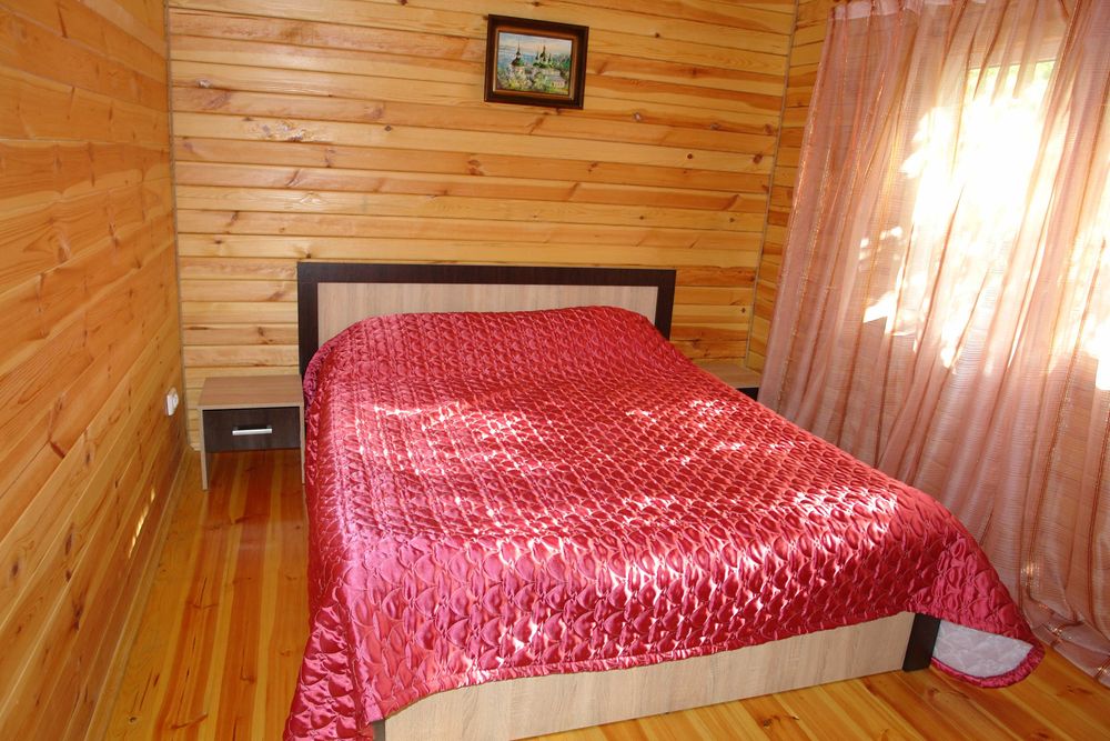 Супер відпочинок!!! Здаю новий зруб  в лісі на річці Десна в Піірнове