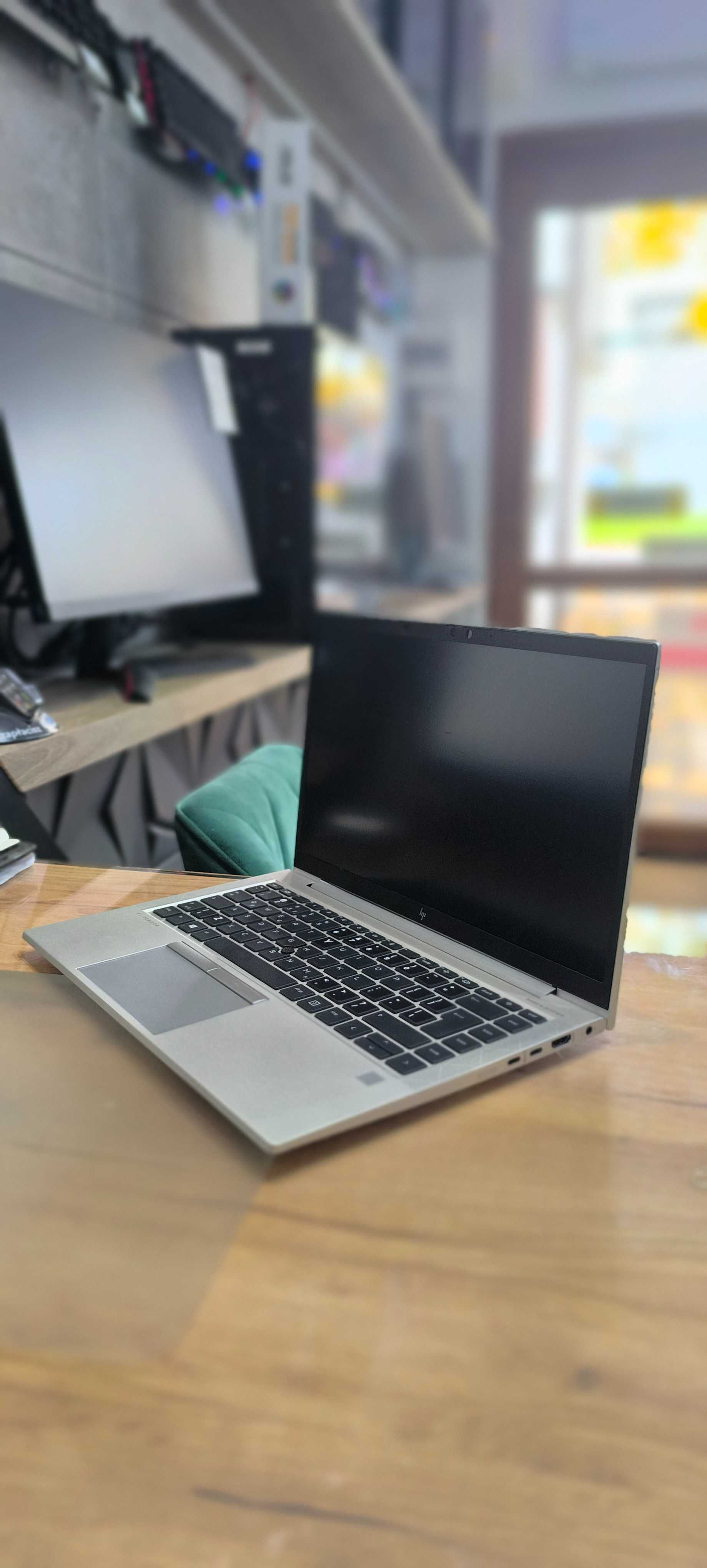 HP EliteBook G7/ Ryzen 3 PRO/ 256GB NVMe/ Radeon / 16GB/ #ELEMENTO