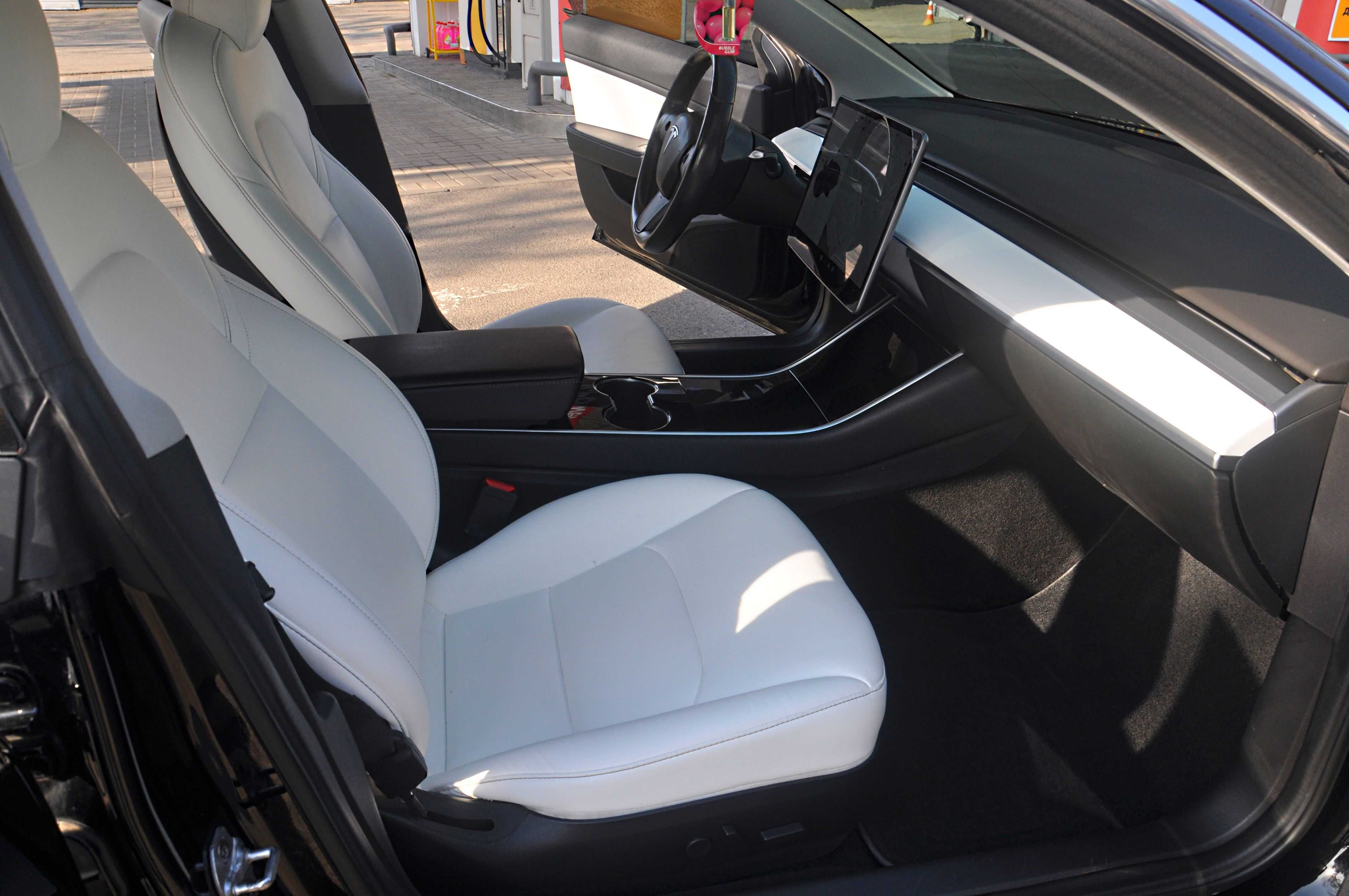 Tesla Model 3 2018 • Long Range 80.5 kWh Dual Motor (441 к.с.) AWD