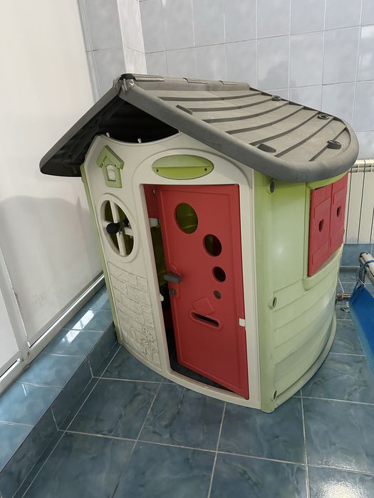 Продам дитячий будиночок