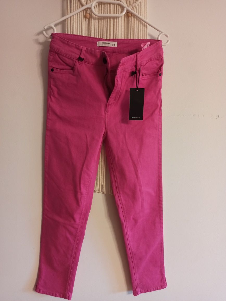 Nowe spodnie różowe Reserved r. 38