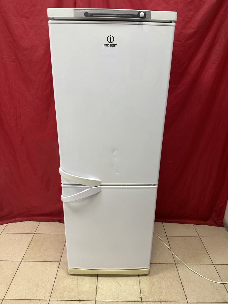 Холодильник Indesit 167/60/60