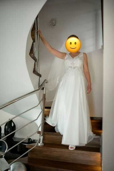 Suknia ślubna, rozmiar M