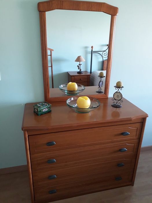 Quarto completo em bom estado