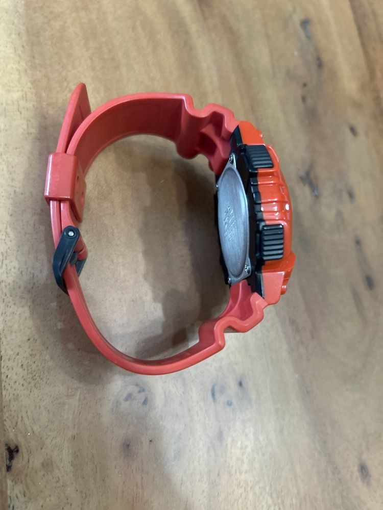Zegarek Casio Illuminator   Zegarek męski Casio Sport AQ-S810WC-4AV