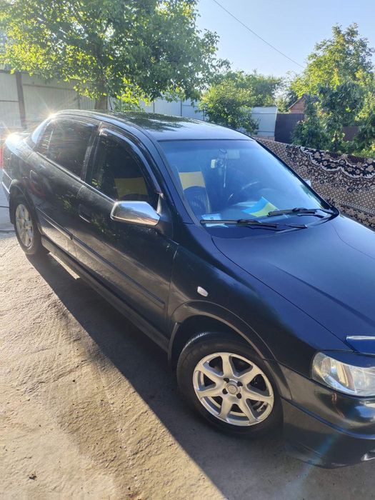 Продам власну автівку