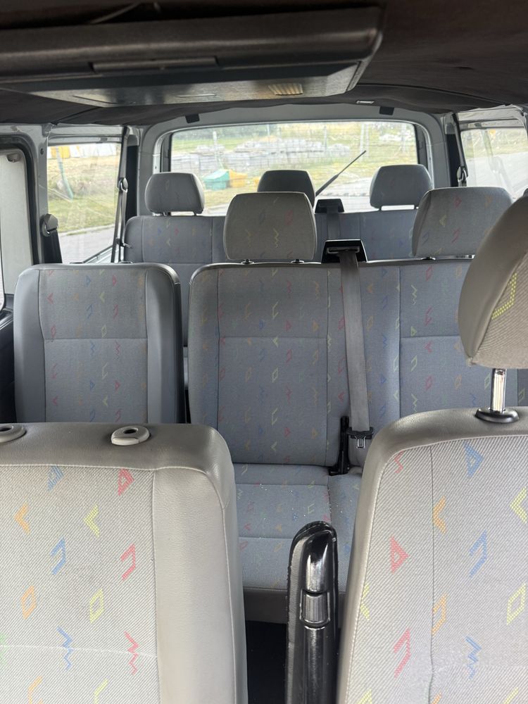 VW transproter t5 2.5TDI 9-osobowy 342tys Km !