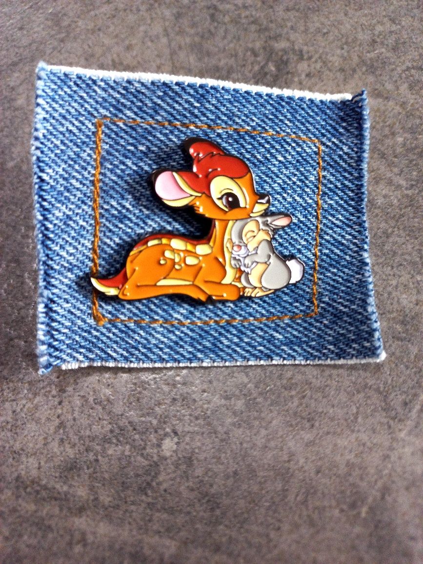 Pin przypinka jelonek bambi sarenka