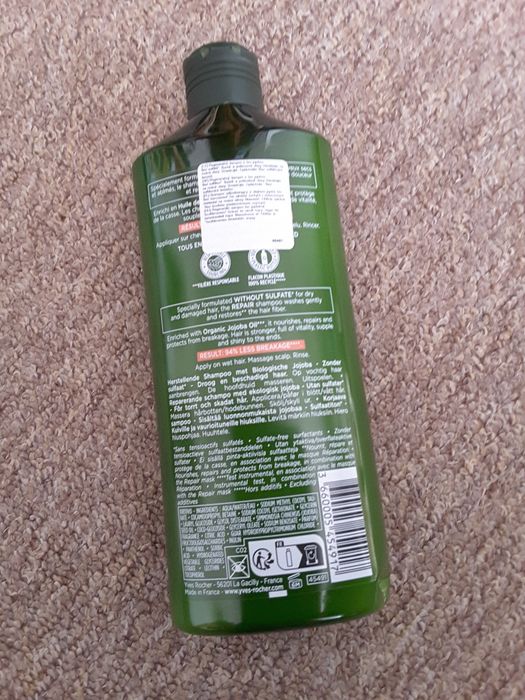 Szampon odbudowujący do włosów suchych i zniszczonych, yves rocher