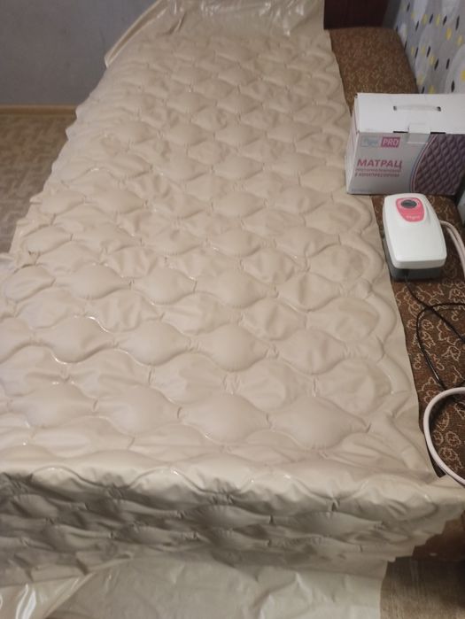 Продаж противопролежневого матраца.