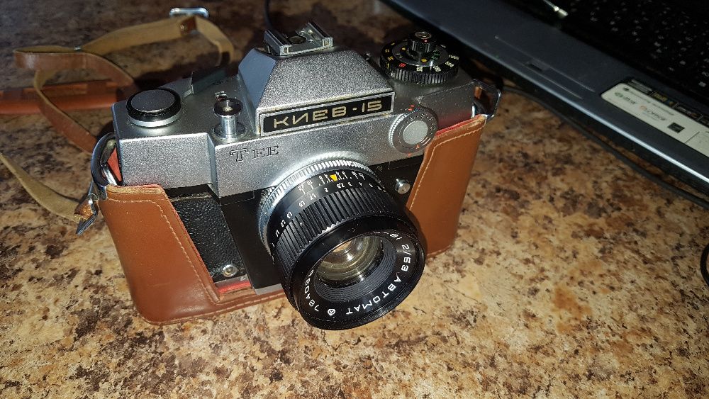 Продам фотоаппарат Киев-15 зеркальный сделанный в СССР.