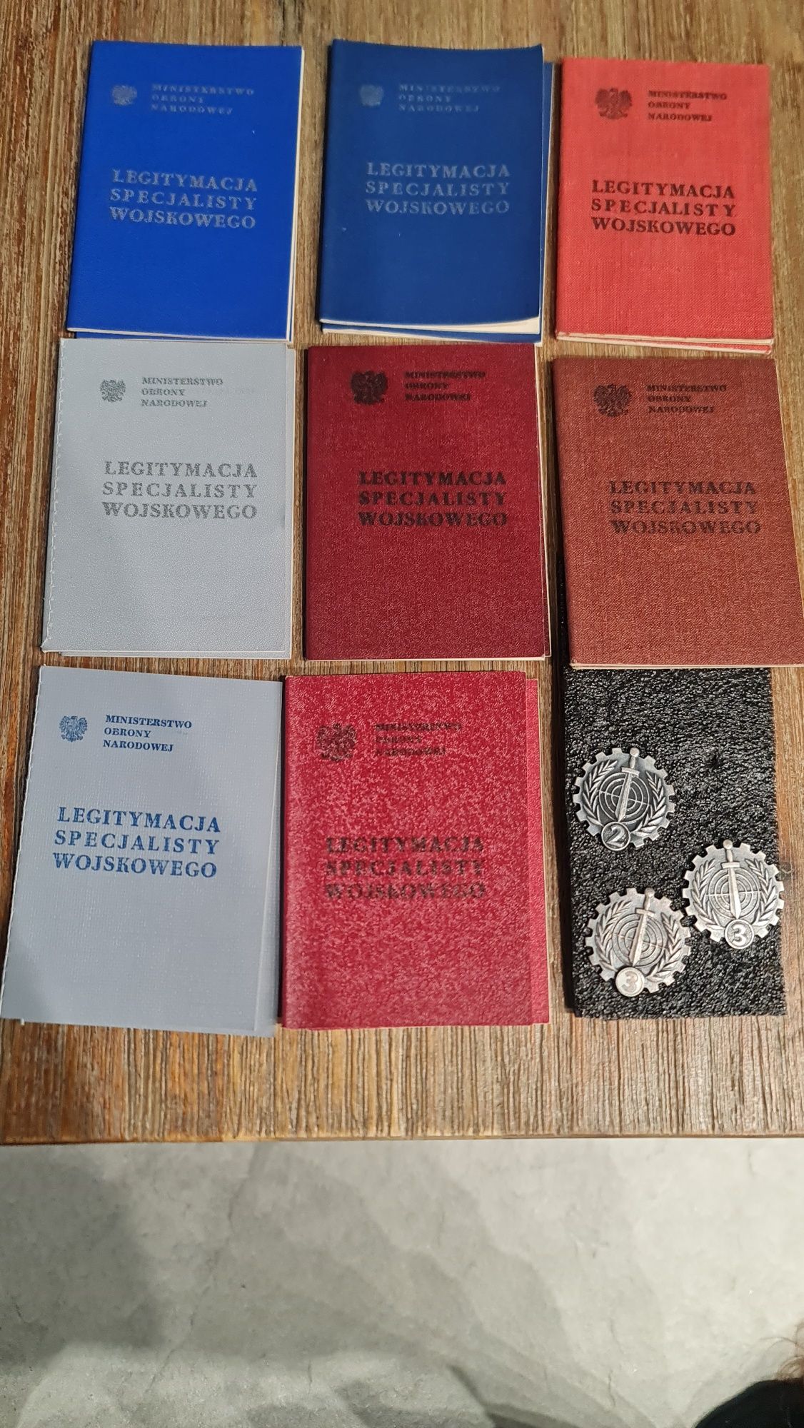 Odznaka specjalisty wojskowego wraz z legitymacją