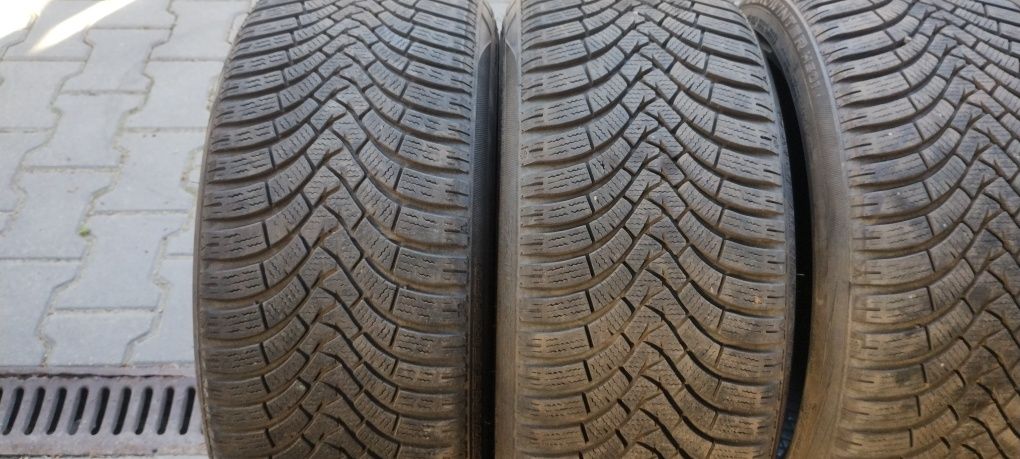 225/40R18 falken komplet opony zimowe