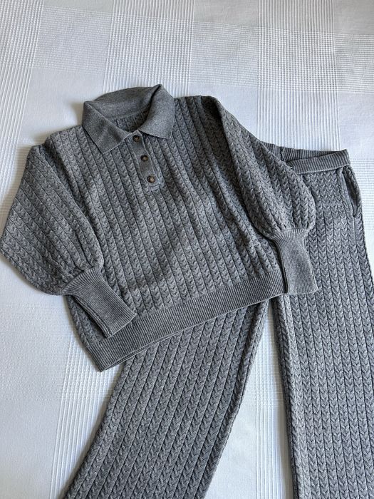 Conjunto de calças e camisola em lã