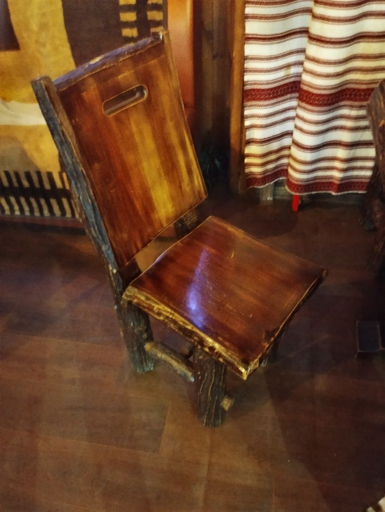 Продам дерев'яний Стіл,стілець,лавочка