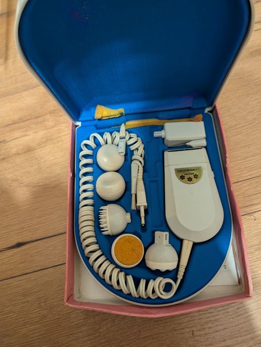 Nowy nieużywany damski masażer PRL
