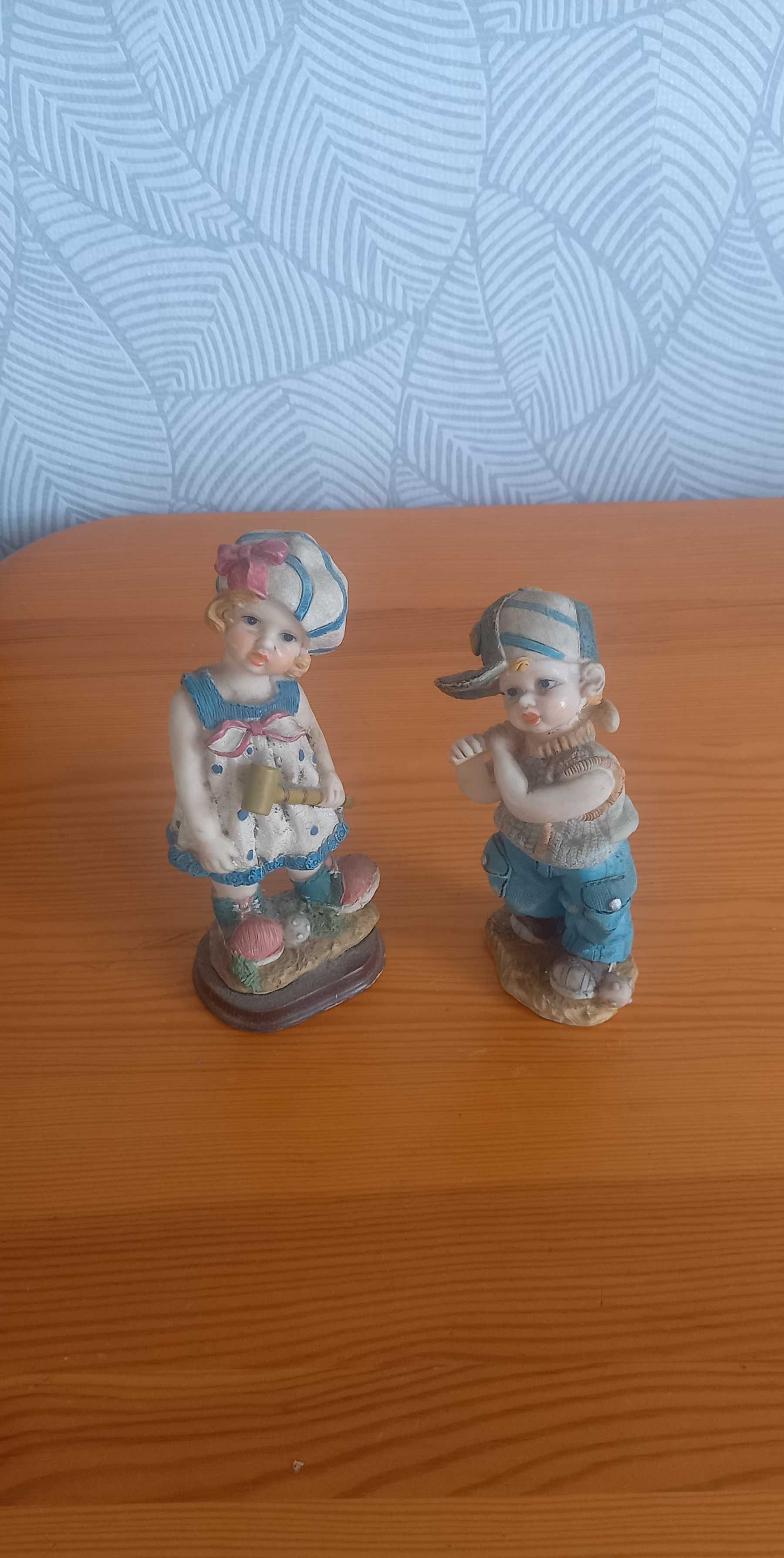 Figurka chłopiec i dziewczynka 16 cm