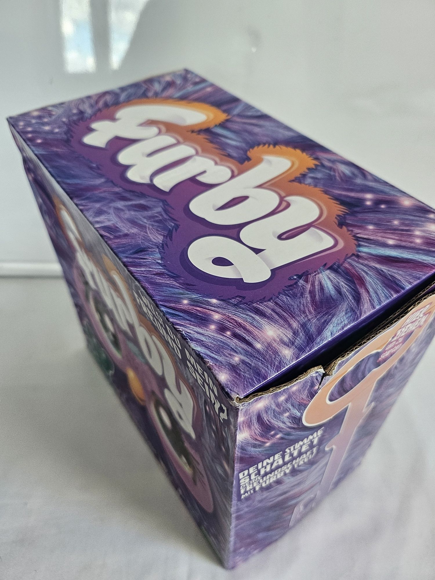 Interaktywna zabawka fioletowy Furby duży pluszowy Hasbro