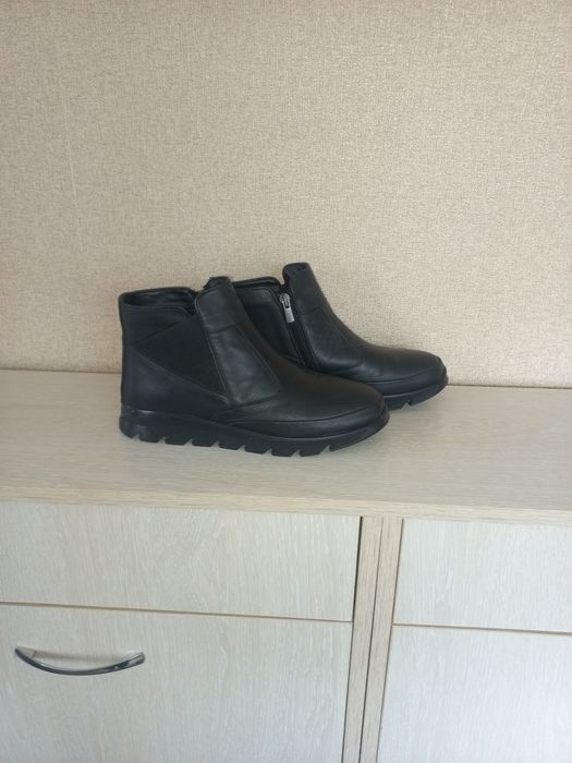 Продам шкіряні черевики