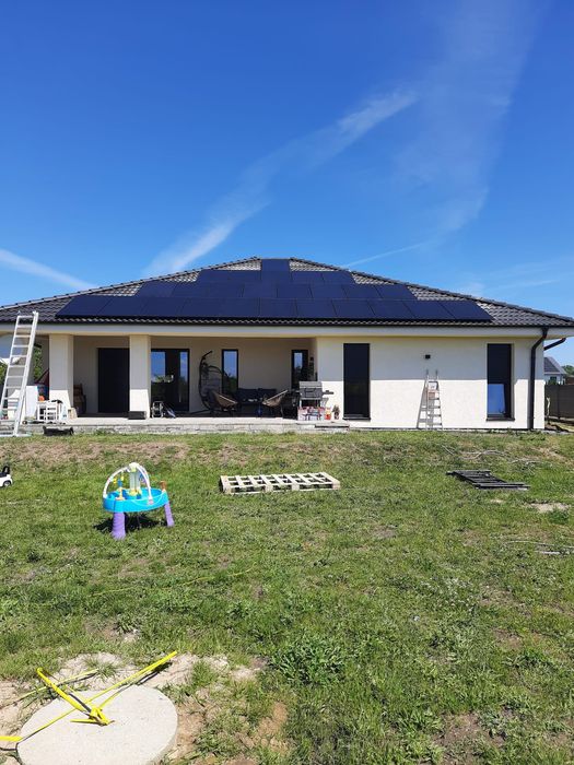 Instalacja Fotowoltaiczna 10.235 kWp + 10,24 kWh magazyn energii