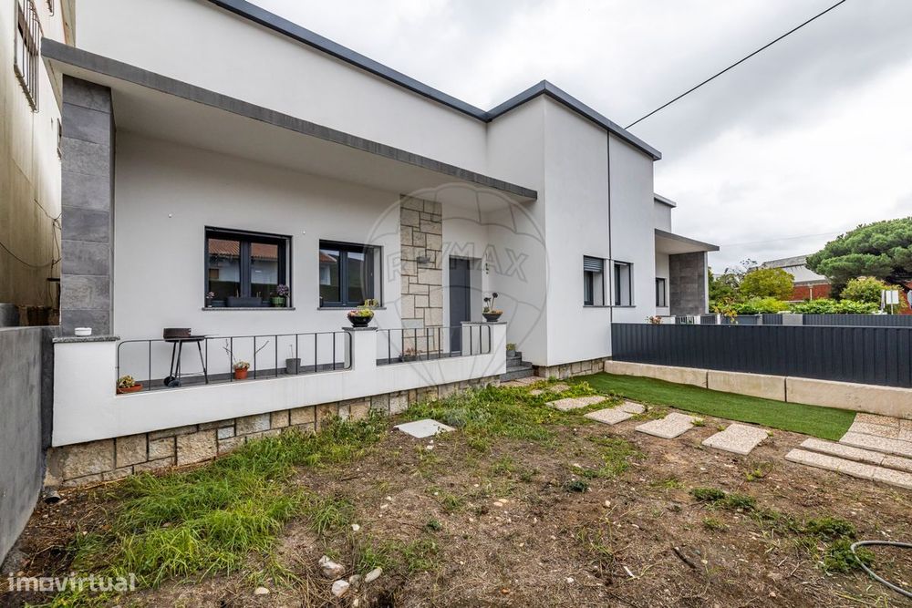 Moradia T2 para venda