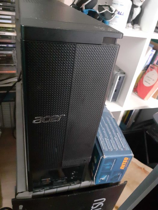 Acer Aspire X1430