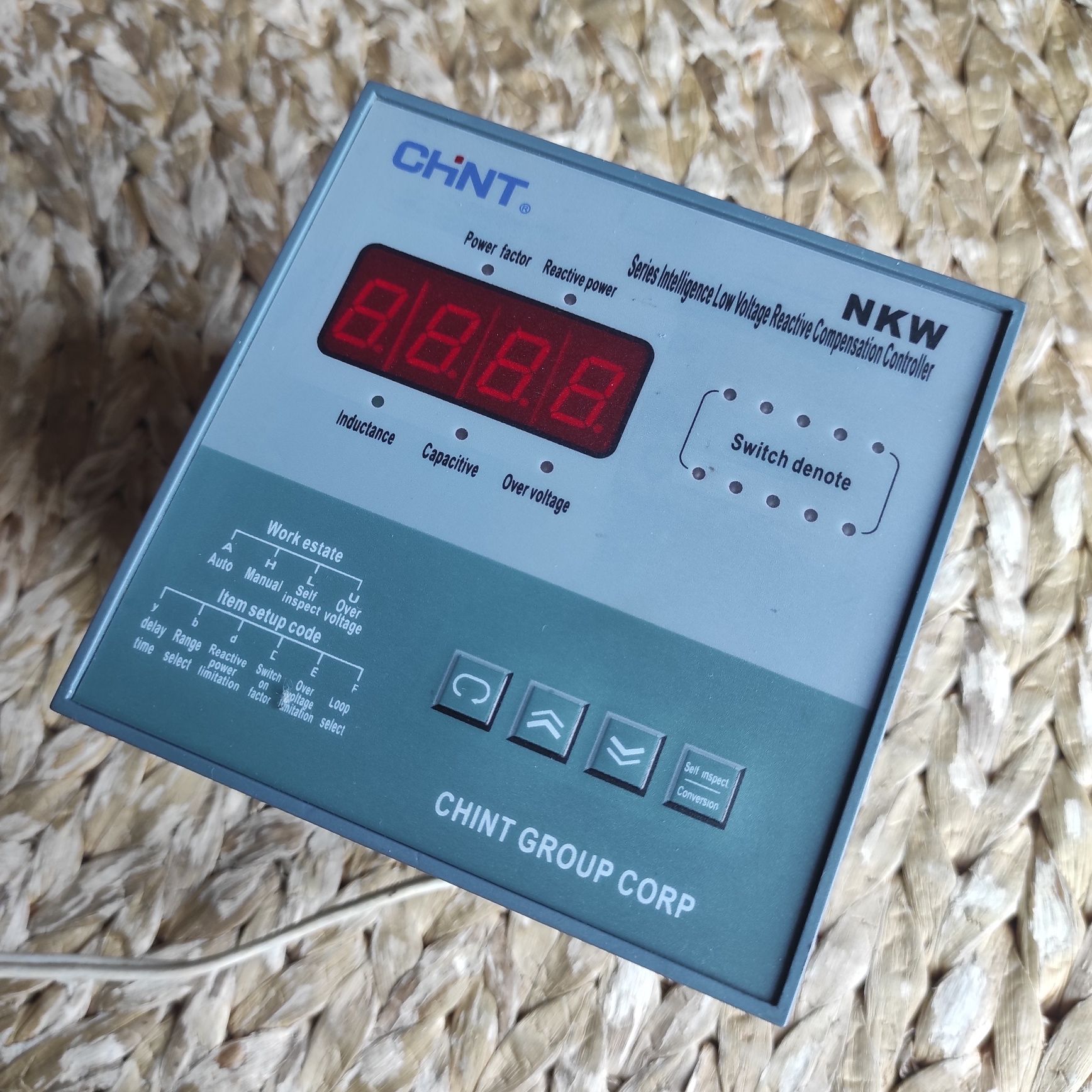 Sterownik CHINT NKW Regulator kompensacji mocy biernej