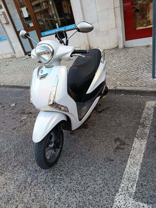 Mota Yamaha  125 D'ELiGHT