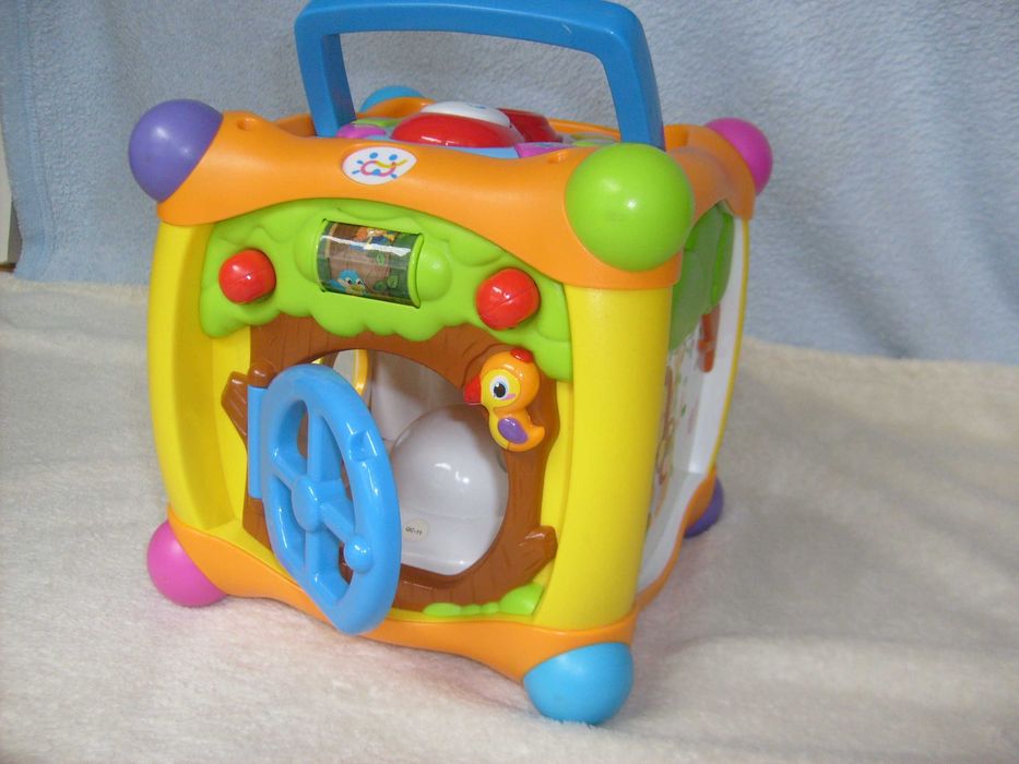 interaktywna kostka edukacyjna 18M+ MAGIC CUBE BOX