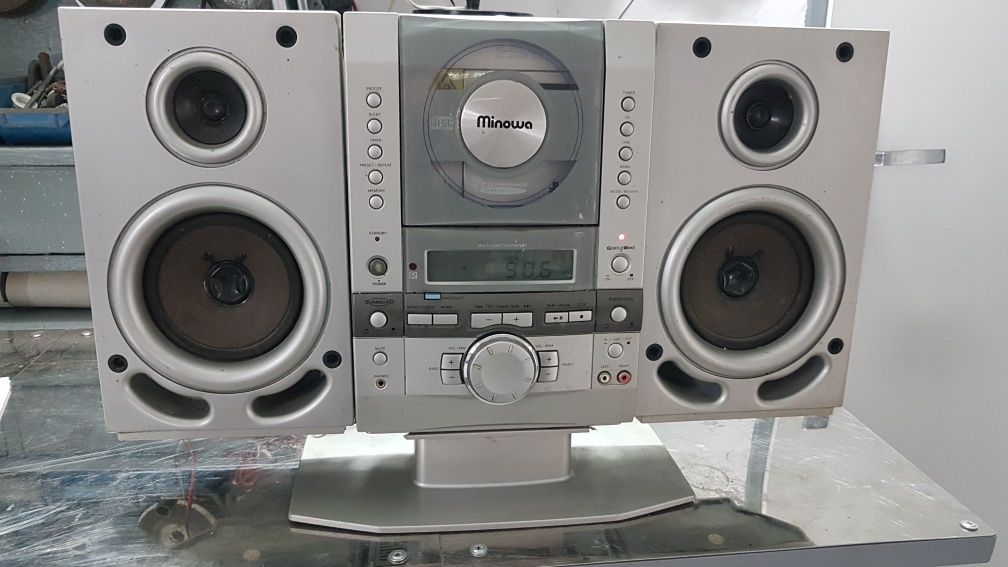 " Minowa" Radio +CD fajny design