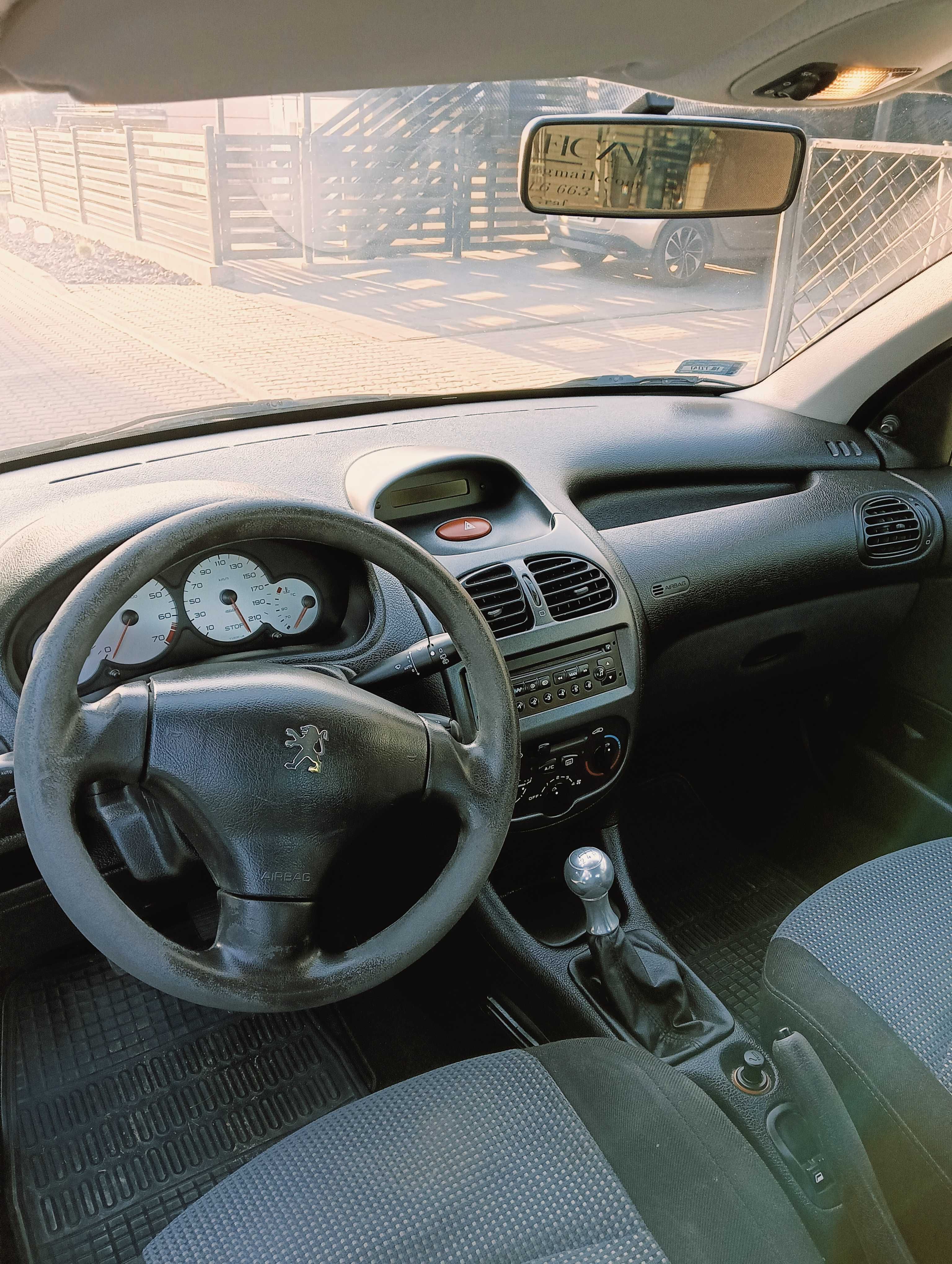 Peugeot 206 1.4 benzyna