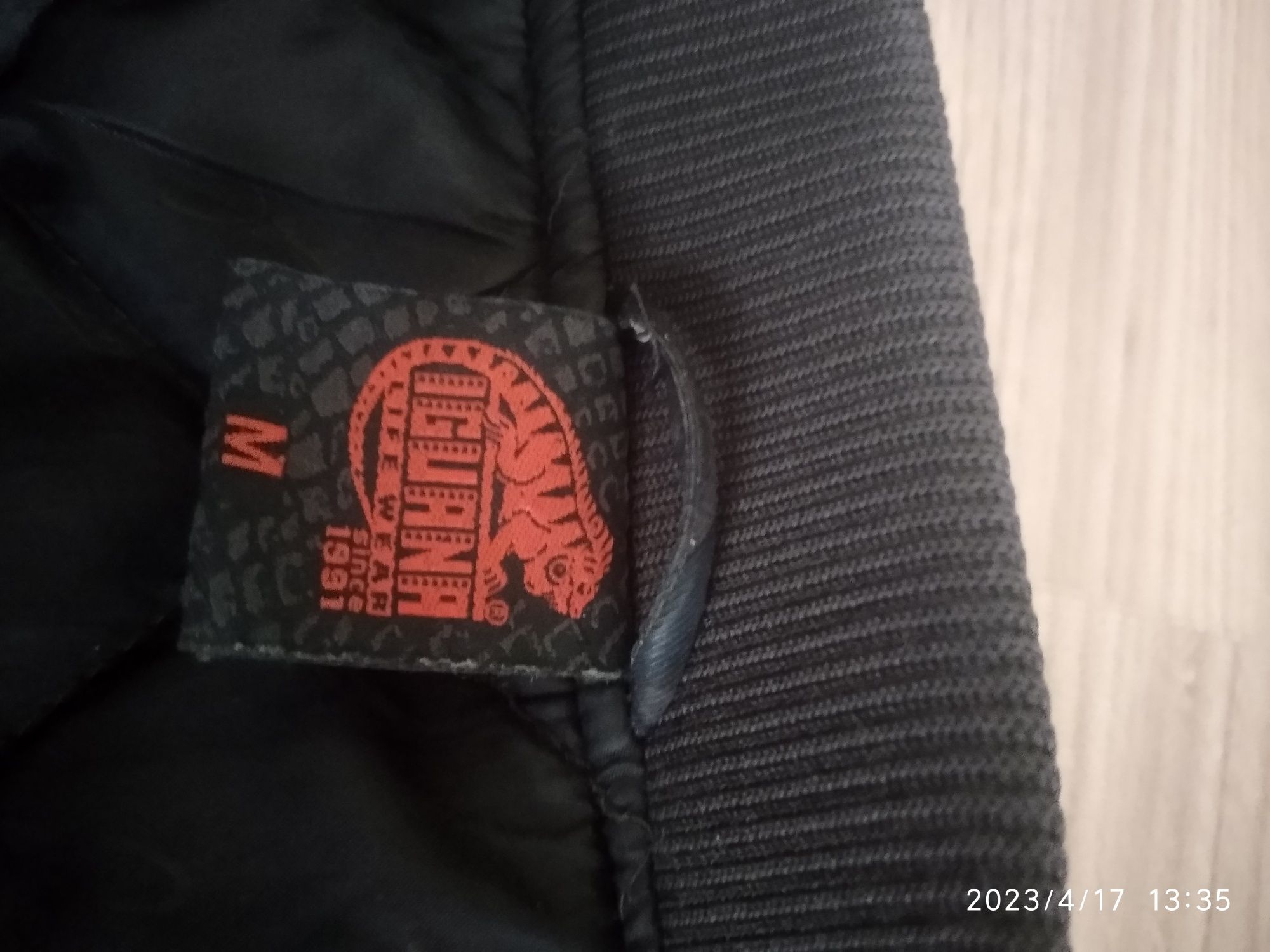 Kurtka damska/bomberka firmy IGUANA