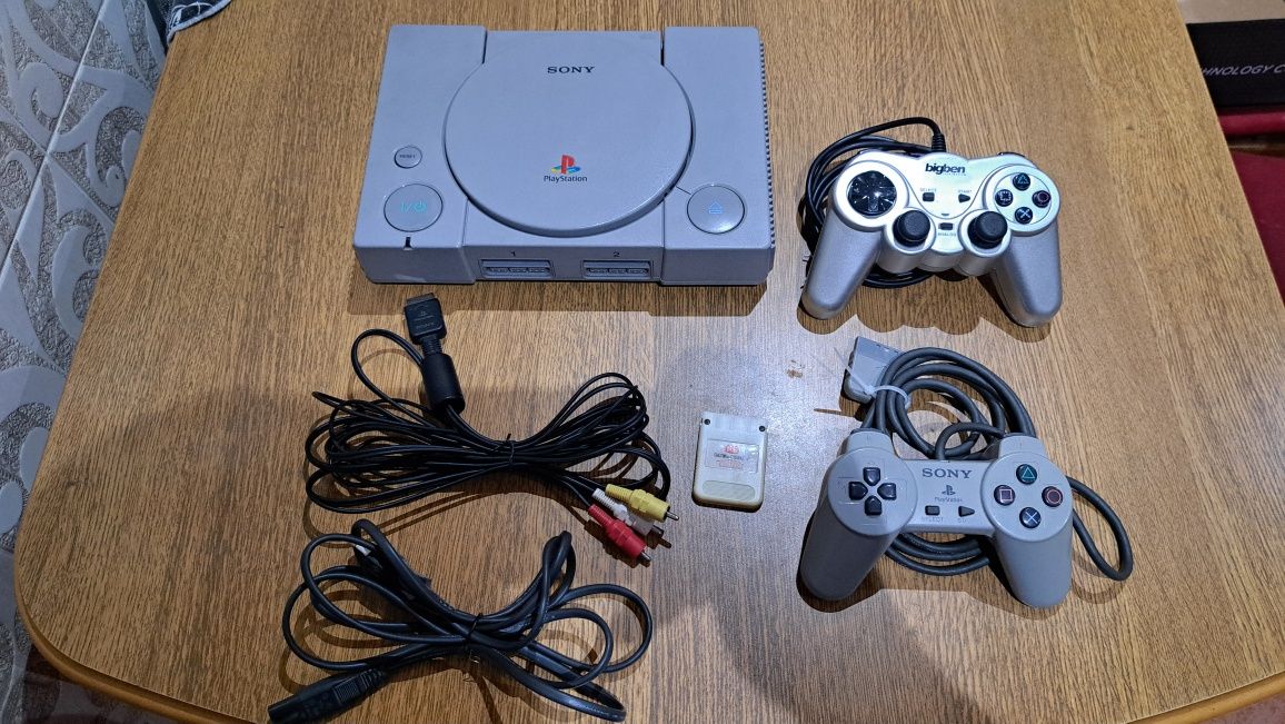 Consolas Nintendo Famicom e Nes Pistola Zapper Jogos e Consola Ps1 Ps2