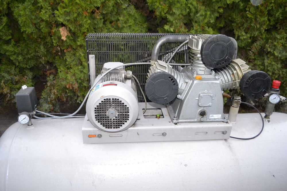 Kompresor olejowy sprężarka tłokowa WALTER GK 880-5.5/500 500L,LOOKNIJ