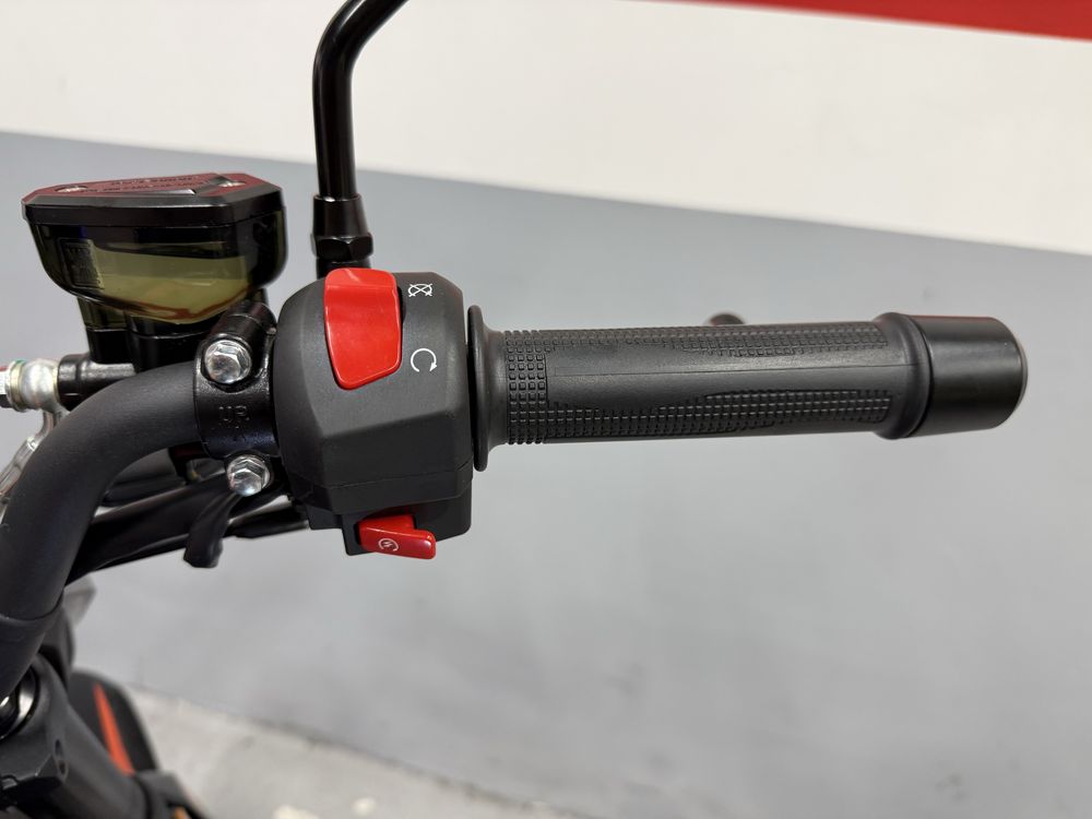 Мотоцикл GEON Vertex 300