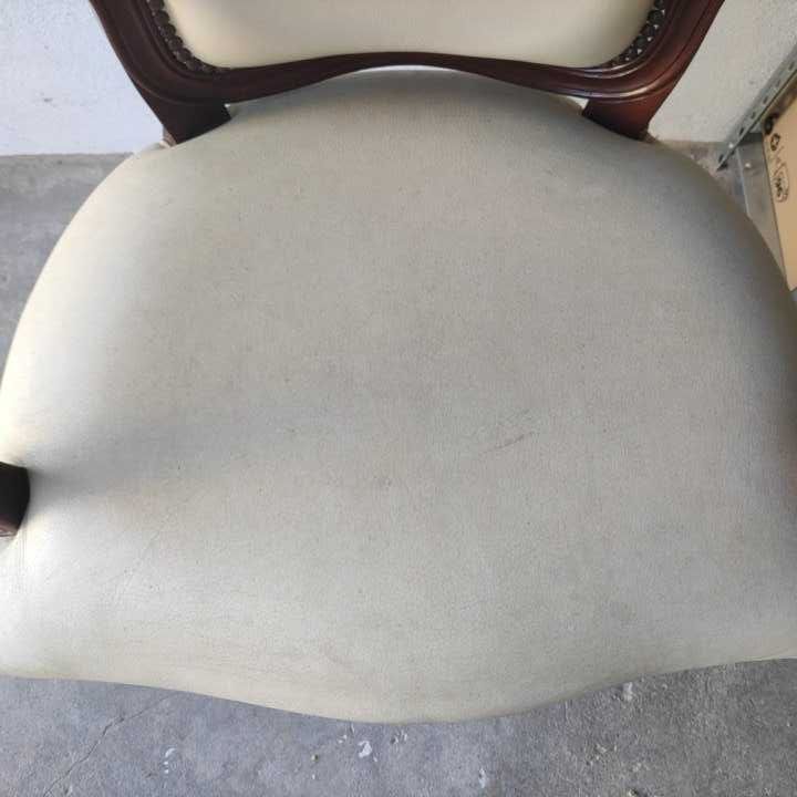 Cadeira clássica giratória