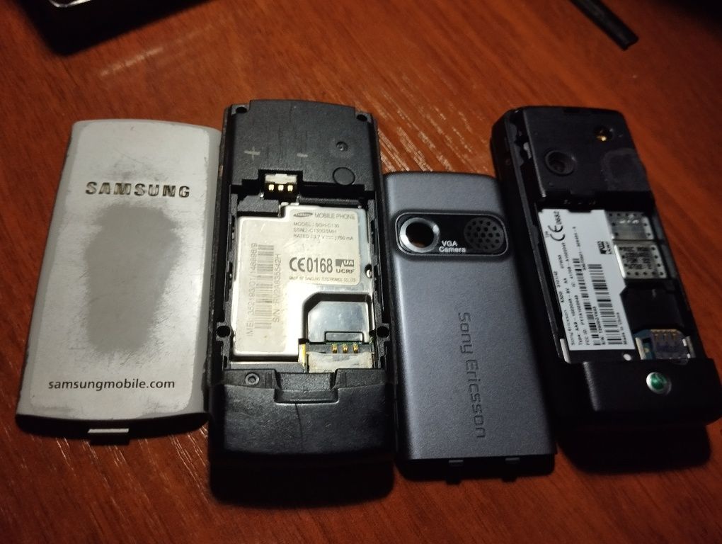 Samsung SGH C130, Sony Ericsson k320i