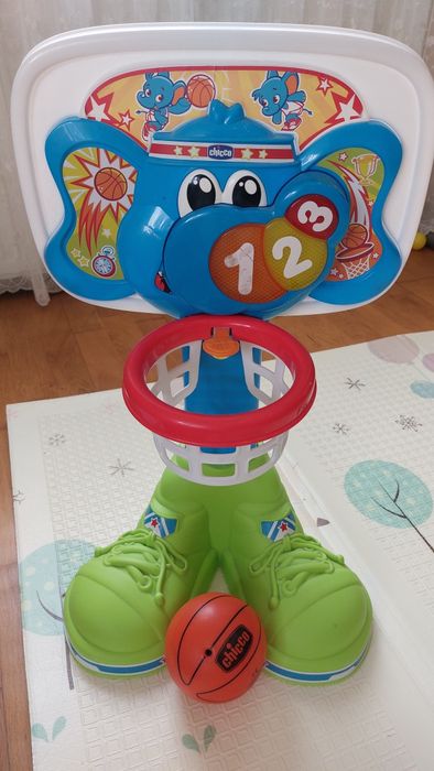 Баскетбольне кільце chicco зі світловими та звуковими ефектами