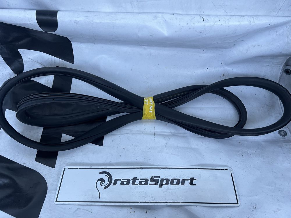Borracha porta diteita e esquerda Citroen Peugeot
