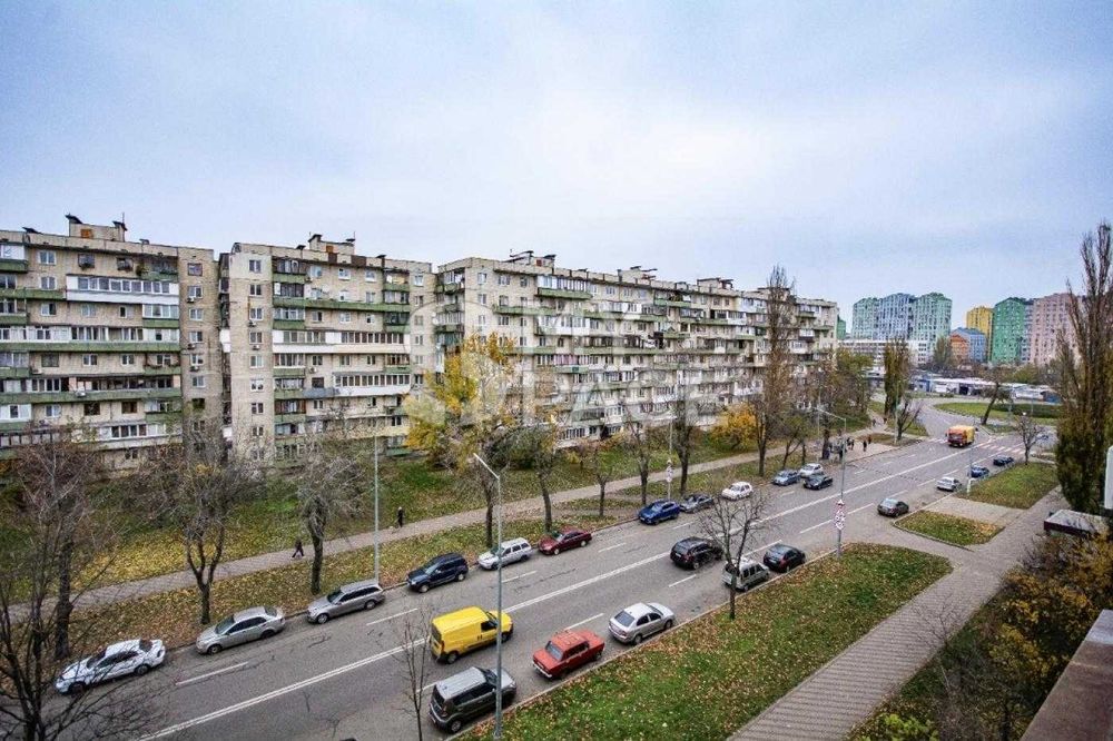 ТОРГ!!! ПРОДАЖ 3к.пр-т Тичини Павла, Березняки, Київ, ТЦ Silver Breeze