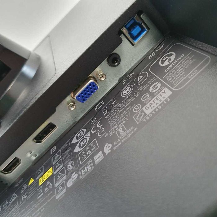 Monitor Bezramkowy Czarny Lenovo ThinkVision T23i-10 / 23' IPS HDMI