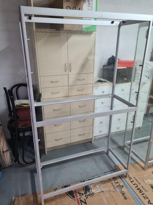 Шафа вітрина Шкаф Витрина