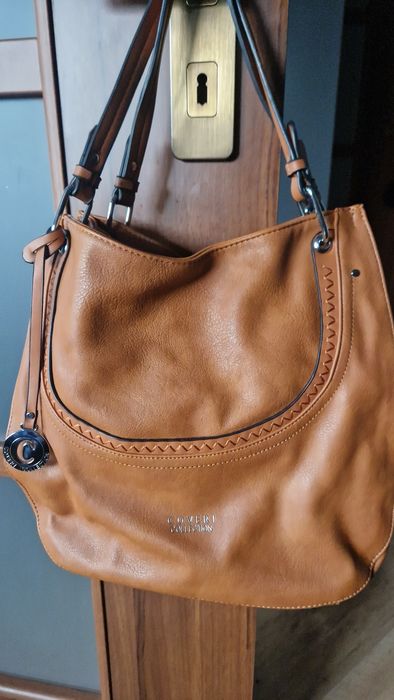 Torebka sportowa elegancja