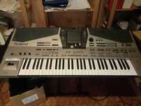 Vendo Roland - E 80