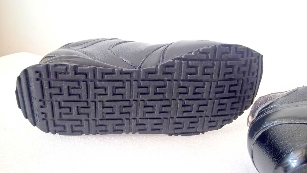 TOMMY HILFIGER Dressy Wedge Sneaker roz 38 wkładka 24 cm skórzane