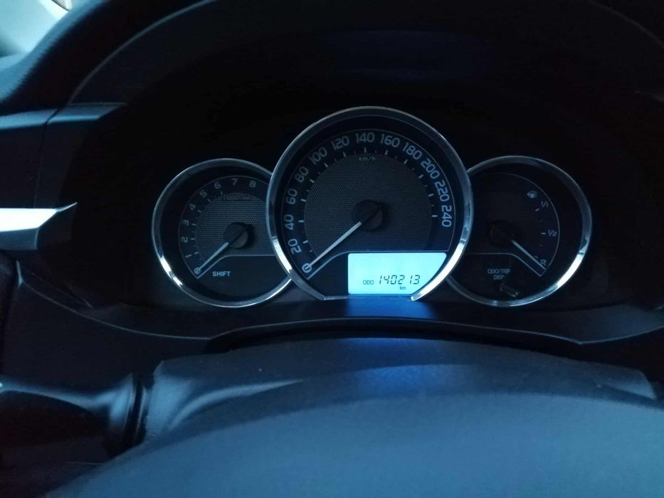 Toyota Corolla 1.6 benzyna