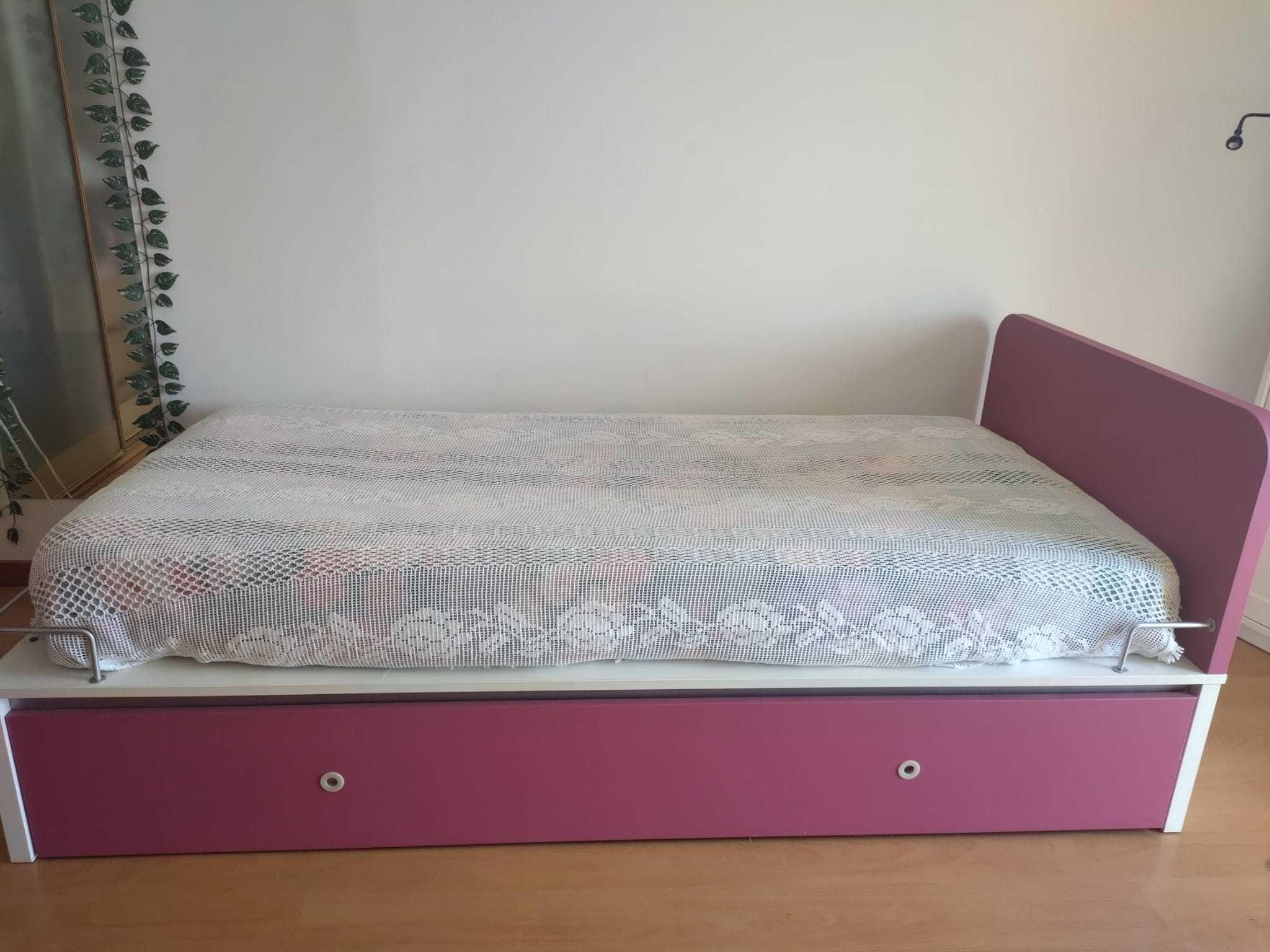 Cama dupla de criança