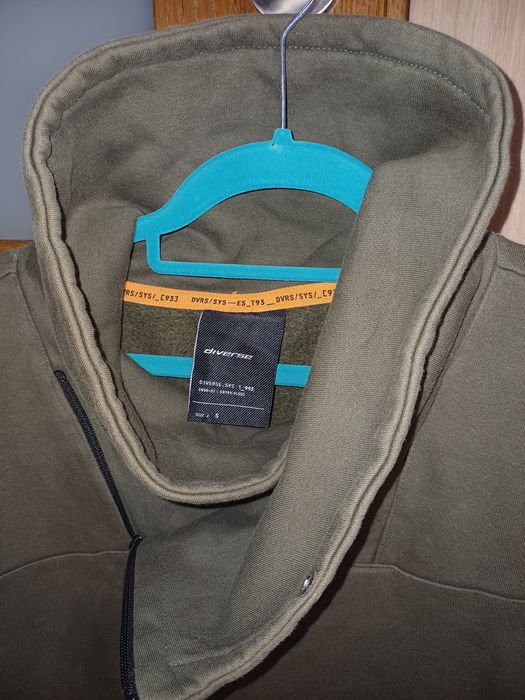 Kurtka zimowa spodnie i bluza