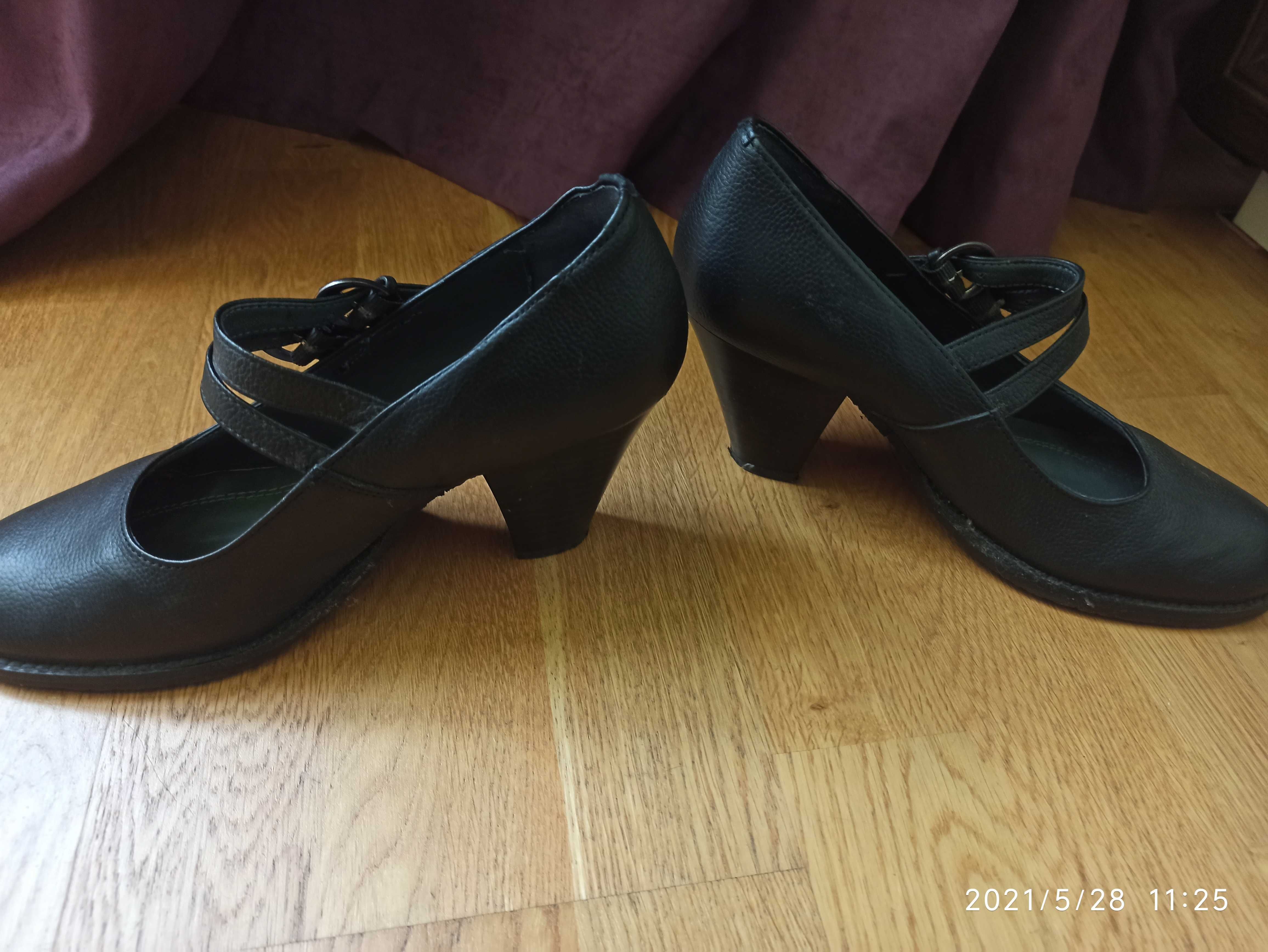 Туфли фламенко черные кожаные 40 размер почти новые
